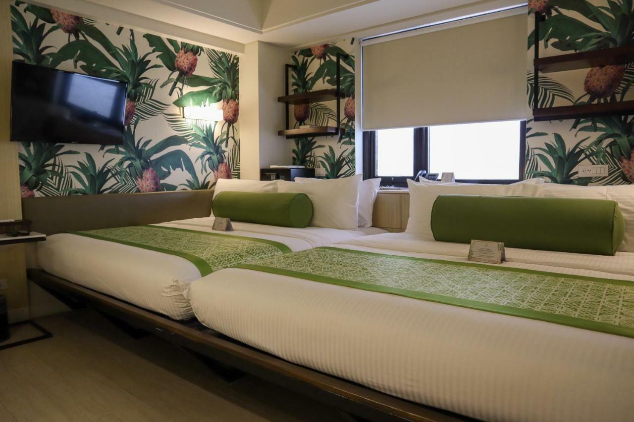 Mella Hotel Paranaque City Exterior photo