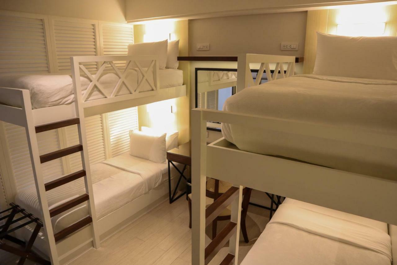 Mella Hotel Paranaque City Exterior photo