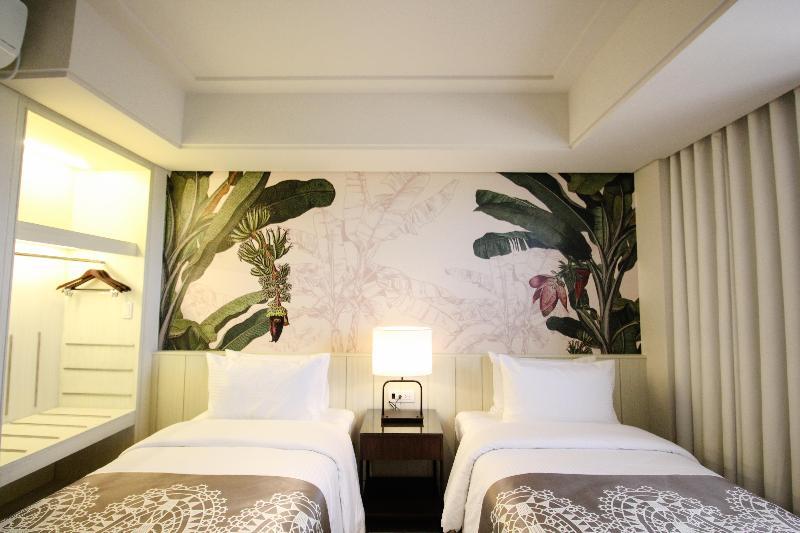 Mella Hotel Paranaque City Exterior photo